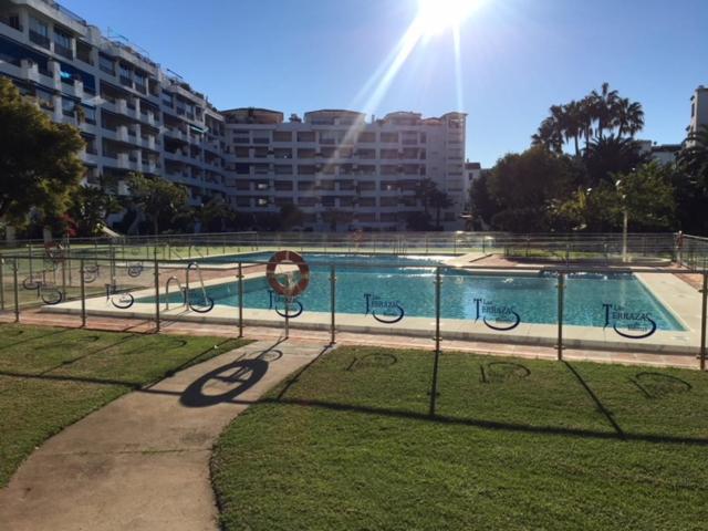 Large And Elegant In Puerto Banus With Pools And Paddle Apartment Марбеля Екстериор снимка