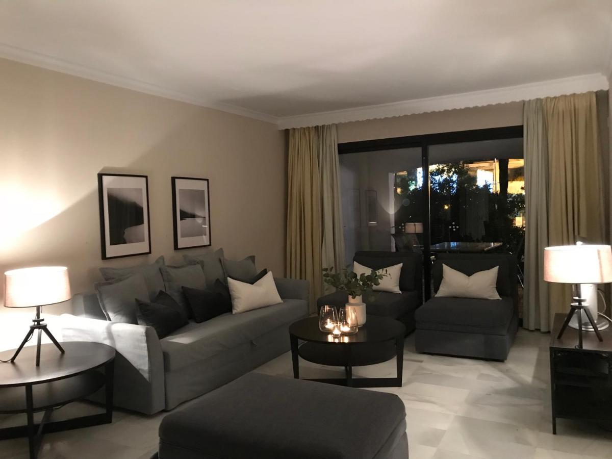 Large And Elegant In Puerto Banus With Pools And Paddle Apartment Марбеля Екстериор снимка